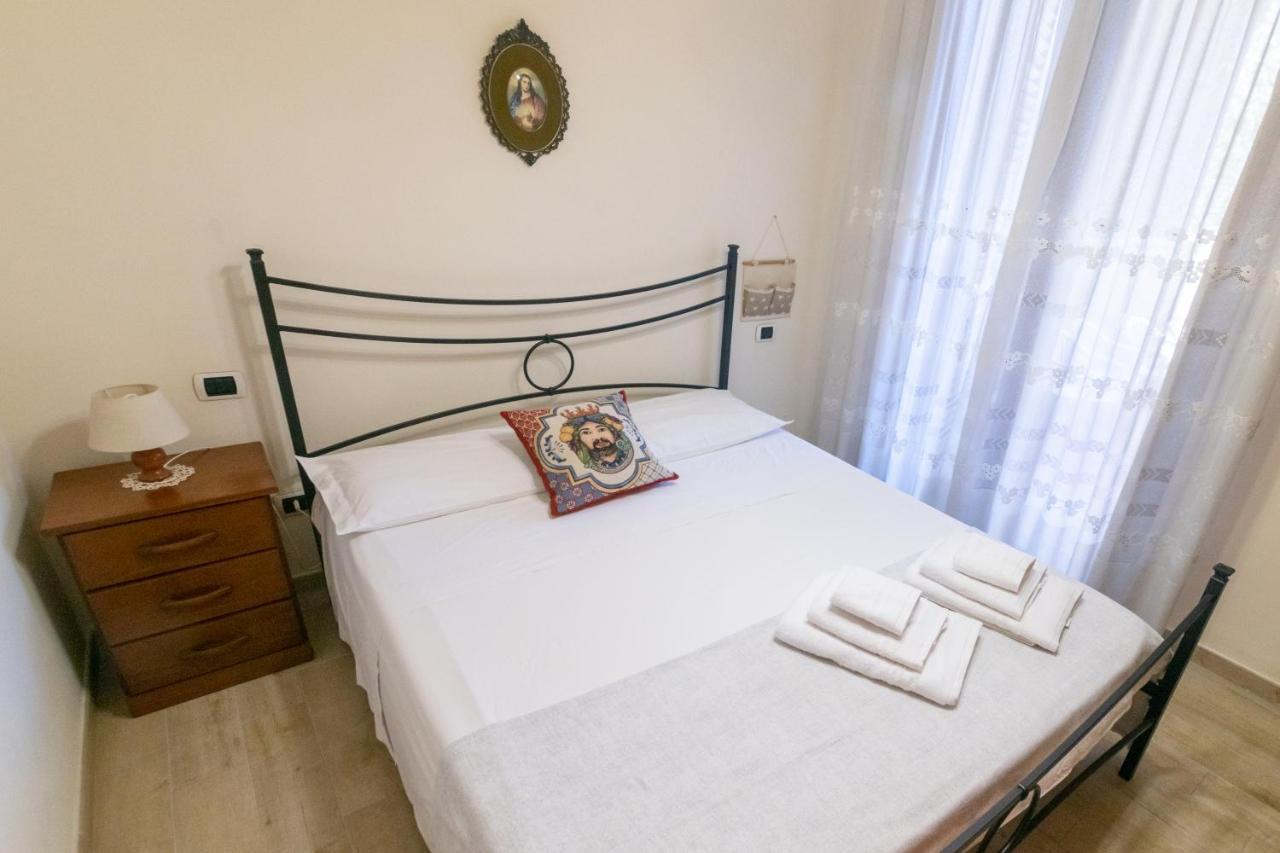 Corallo Holiday House Acitrezza อาชิเตรซซา ภายนอก รูปภาพ