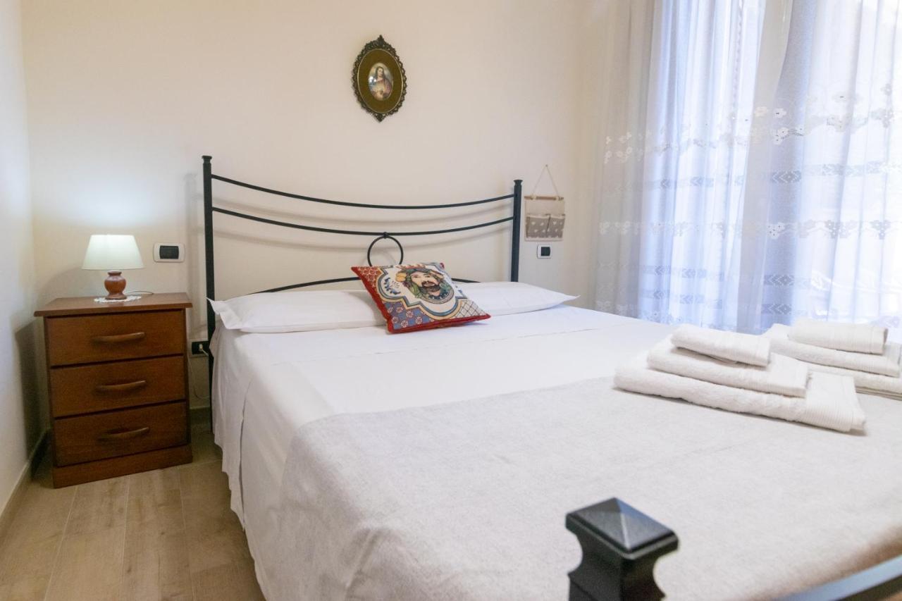 Corallo Holiday House Acitrezza อาชิเตรซซา ภายนอก รูปภาพ